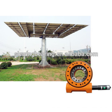 Small Slew drive for Solar Tracking System and solar slewing drive customized worm gear slew drive 1 year warranty SE17